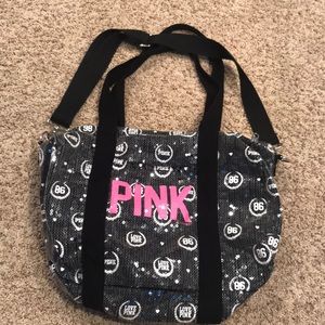 Women’s Victoria’s Secret Pink Duffel Bag